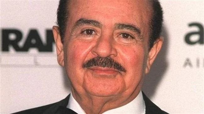 Αντνάν Κασόγκι: Ο πολεμοχαρής κροίσος που βρέθηκε στο «άρμα» του Ανδρέα Παπανδρέου – Εικόνες